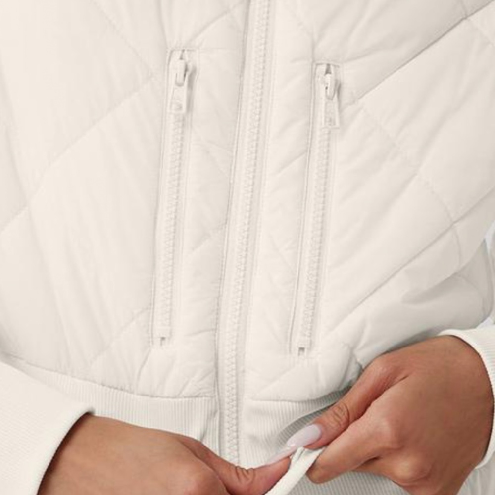 Alo Yoga  Snowrider Puffer Jacket in Ivory XS - Picture 3 of 11
